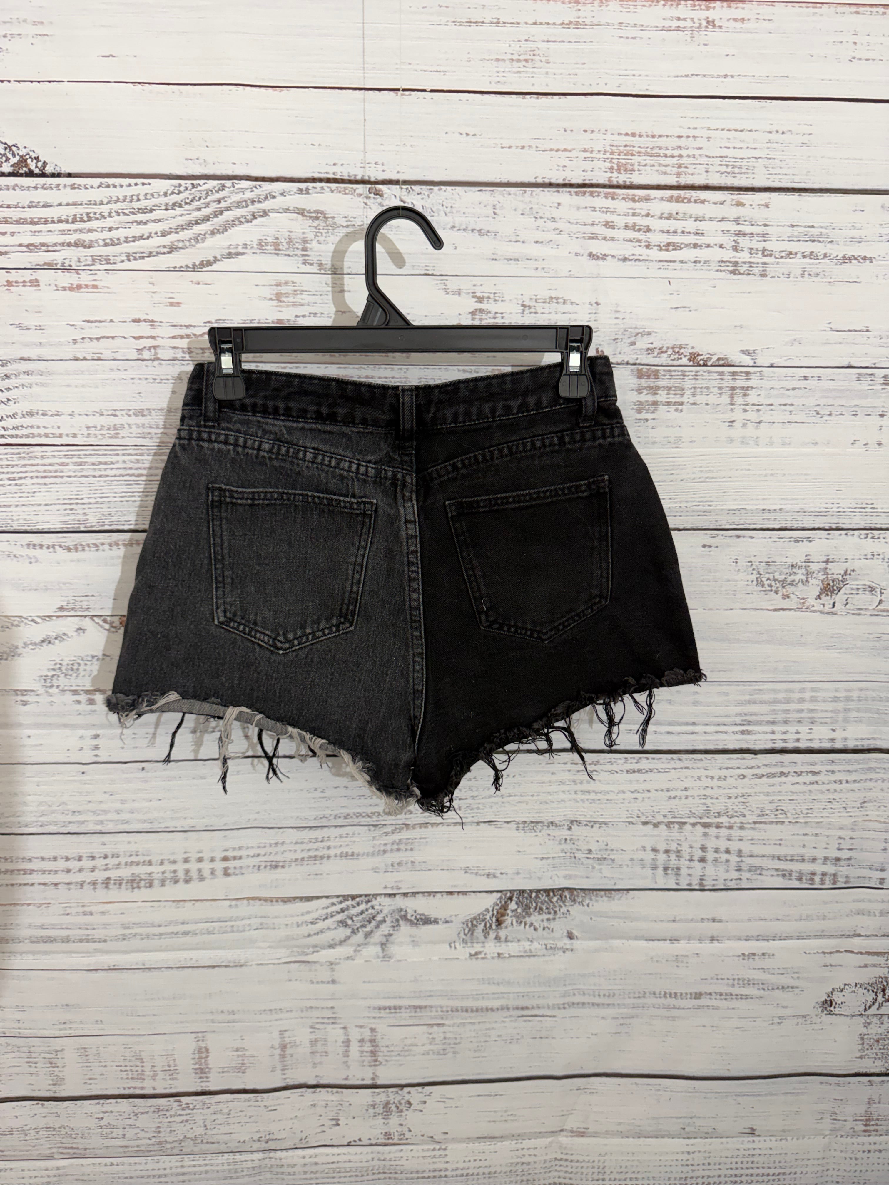 Two tone shorts