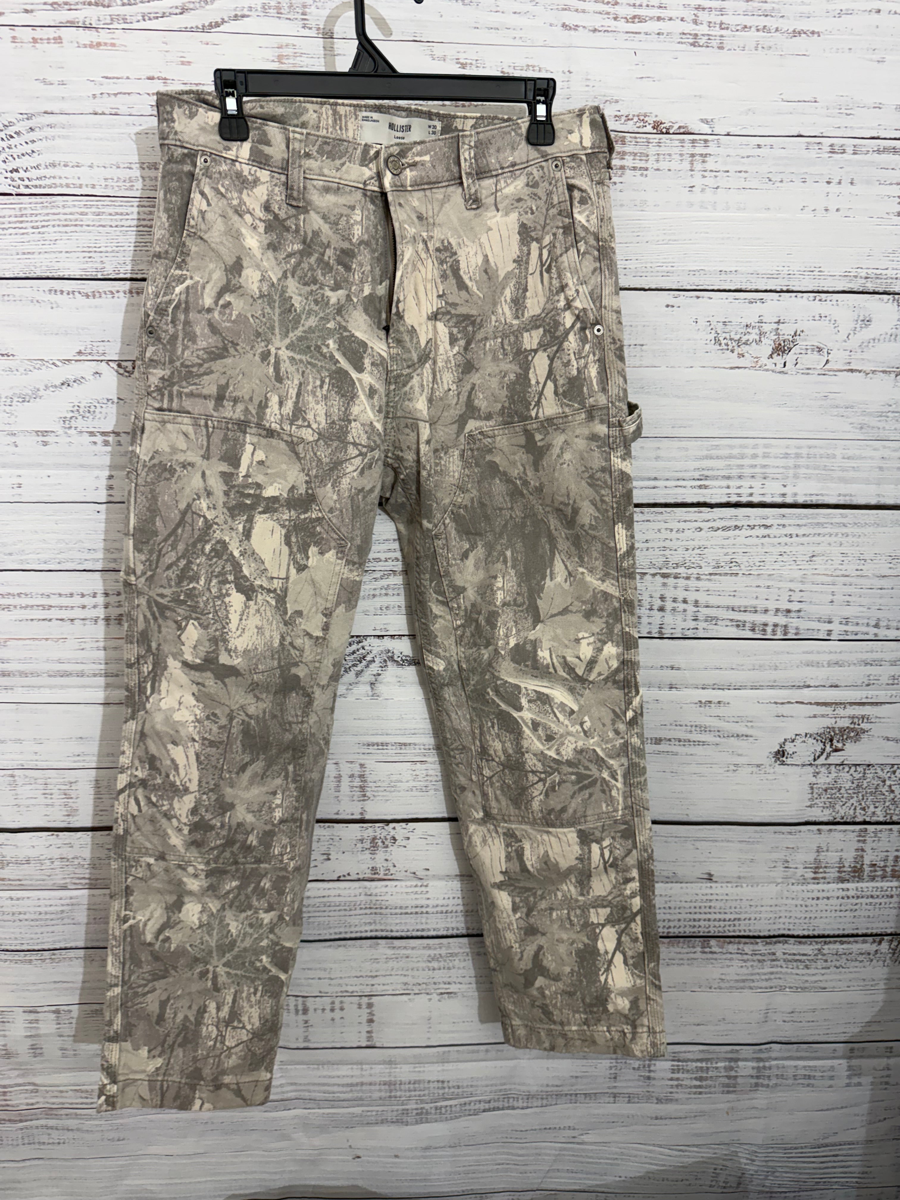Camo Hollister cargo pants